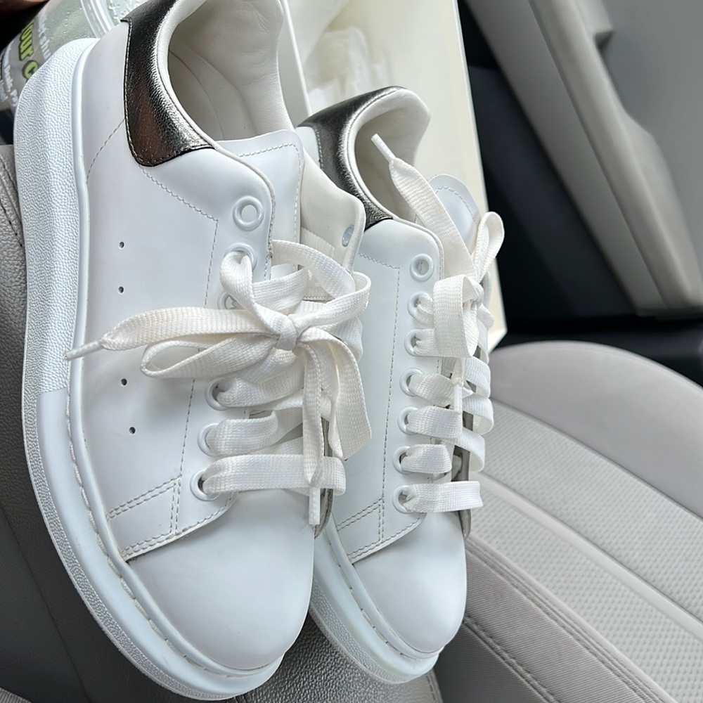 Alexander McQueens with silver back